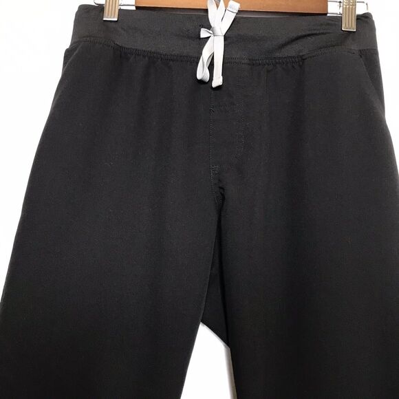 Figs Kade Cargo Scrub Pants Black Women Size XXL Pocket Nursing Uniform 1670 - Picture 2 of 5